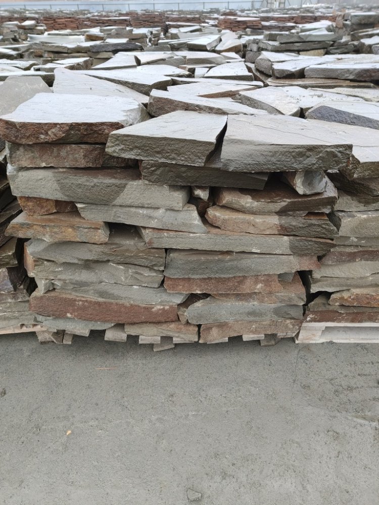 Плитняк песчаник серо-зелёный для мощения 60-65 мм купить в Магнитогорске