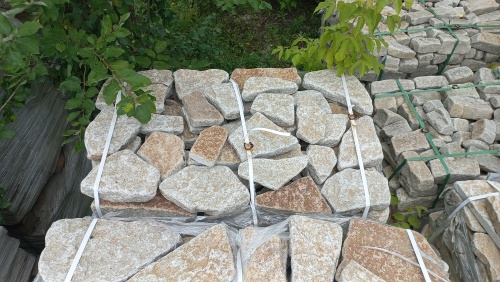 Гранитный плитняк галтованный для парковки купить в Магнитогорске