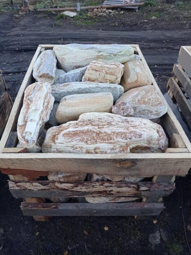 Златолит жёлтый, жёлто-зелёный глыбки и валуны для ланшафтного дизайна купить в Магнитогорске