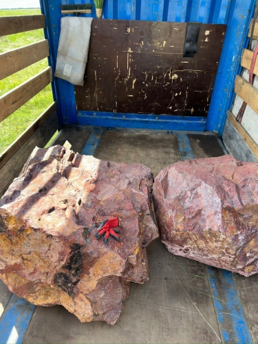 Ландшафтные глыбы красно-фиолетовые 200-1000 килограмм купить в Магнитогорске
