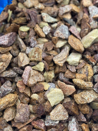 Златолит персиковый декоративная каменная крошка купить в Магнитогорске