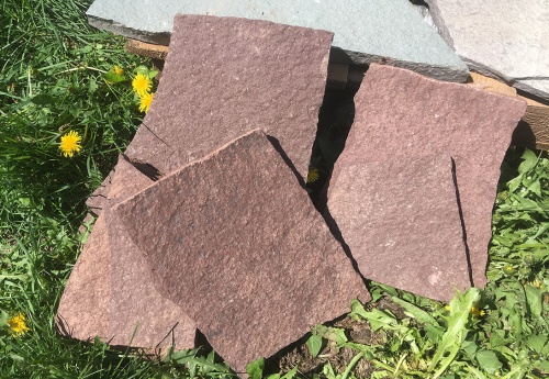 Плитняк лемезит бордовый для цоколя 1,5-2 см купить в Магнитогорске