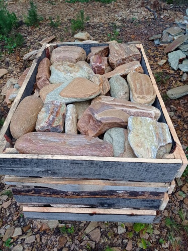 Златолит жёлтый, жёлто-зелёный глыбки и валуны для ланшафтного дизайна купить в Магнитогорске