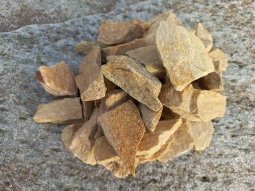 Златолит жёлтый декоративная каменная крошка купить в Магнитогорске