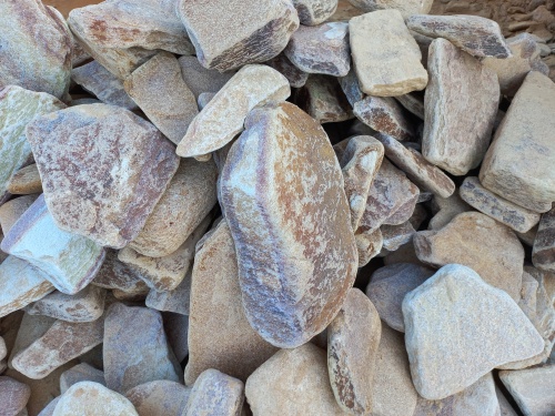 Златолит жёлтый, жёлто-зелёный глыбки и валуны для ланшафтного дизайна купить в Магнитогорске