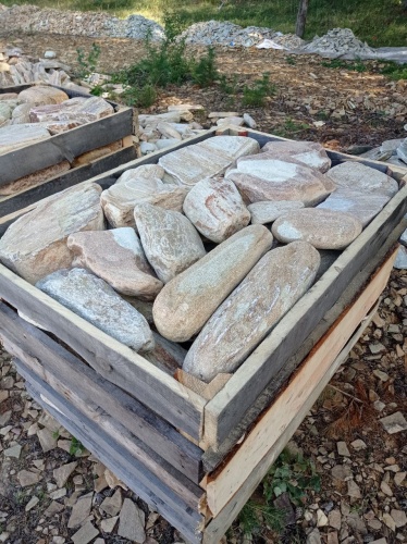 Златолит жёлтый, жёлто-зелёный глыбки и валуны для ланшафтного дизайна купить в Магнитогорске