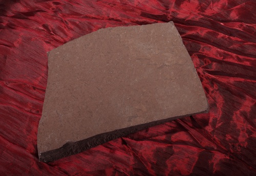 Плитняк лемезит бордовый для цоколя 1,5-2 см купить в Магнитогорске