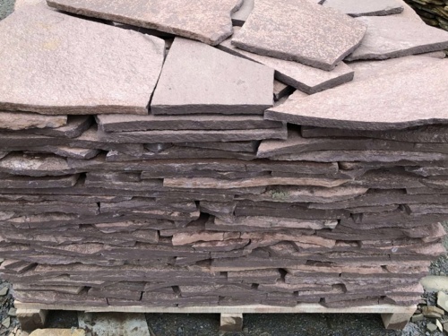 Плитняк лемезит бордовый для облицовки цоколя 20-25 мм  купить в Магнитогорске