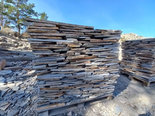 Плитняк златолит серебристый для фасада купить в Магнитогорске