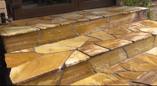 Плитняк златолит жёлтый золотистый для отмостки купить в Магнитогорске