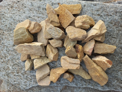 Златолит жёлтый декоративная каменная крошка купить в Магнитогорске